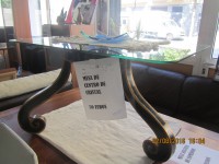 MESA DE CENTRO DE CRISTAL 